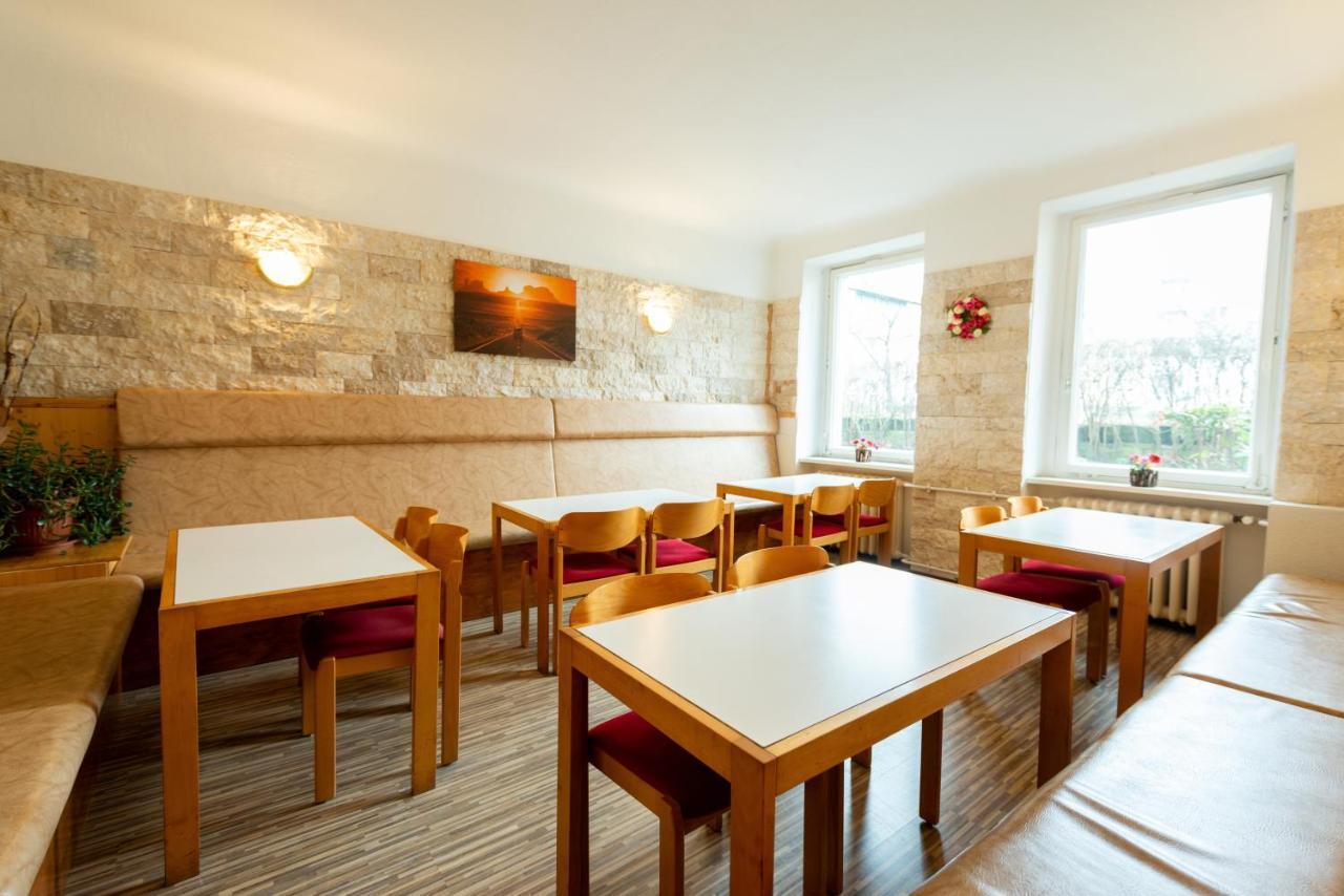 Hotel Pension Dahlem Берлин Экстерьер фото