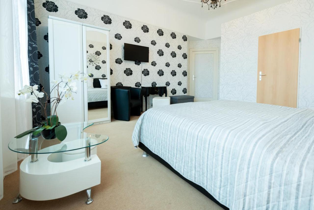 Hotel Pension Dahlem Берлин Экстерьер фото