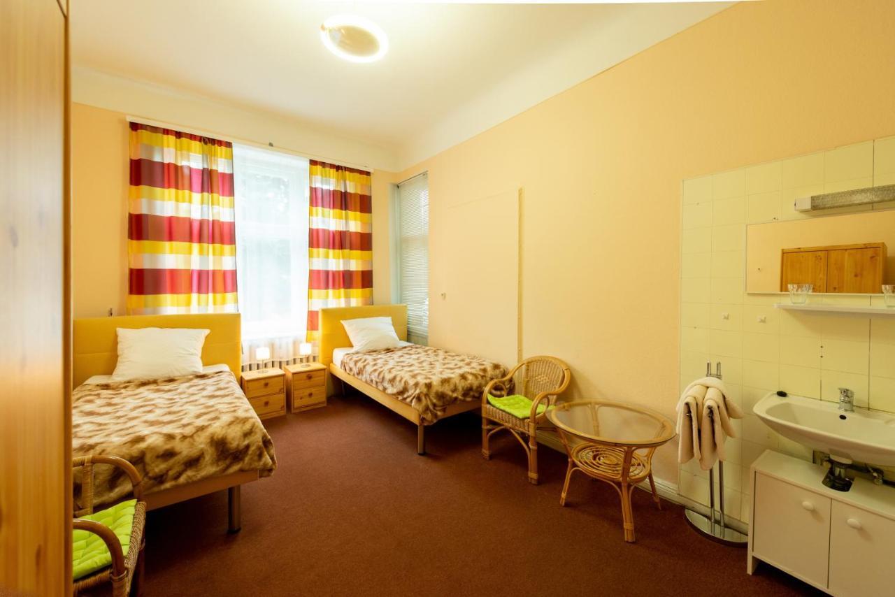 Hotel Pension Dahlem Берлин Экстерьер фото